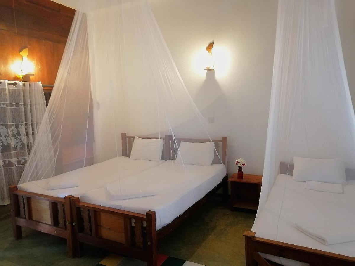 Red Coral Kitesurfing Resort Kalpitiya Exterior photo