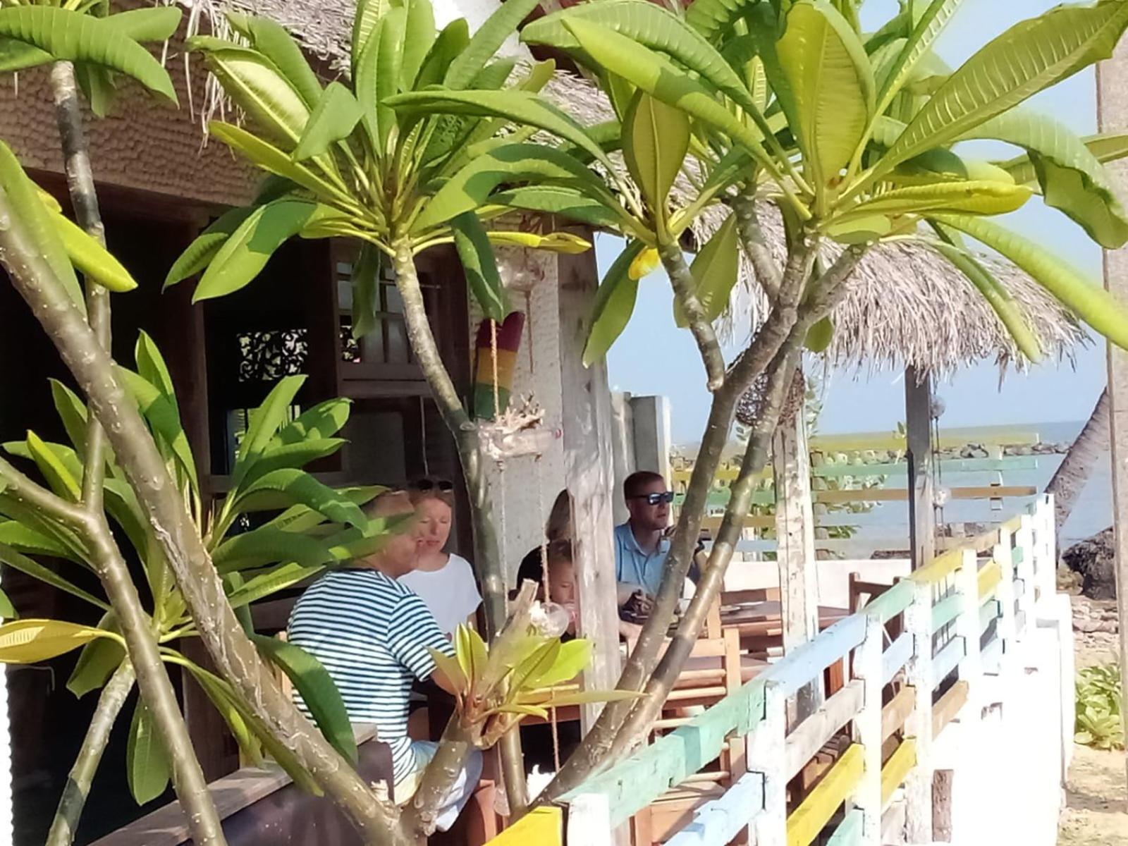 Red Coral Kitesurfing Resort Kalpitiya Exterior photo
