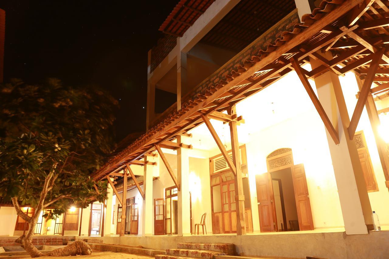 Red Coral Kitesurfing Resort Kalpitiya Exterior photo