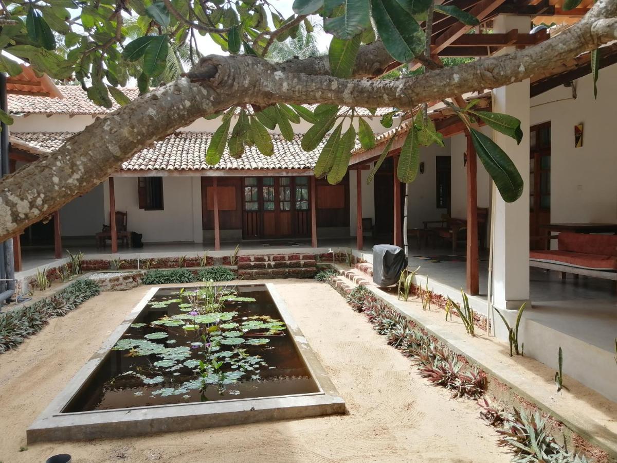 Red Coral Kitesurfing Resort Kalpitiya Exterior photo